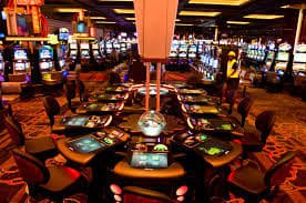 Mobile online slots layout with privacy notes for adult users